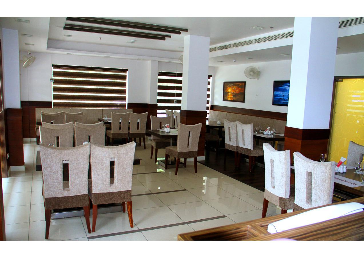 Hotel Aswathy Kodungallur Экстерьер фото