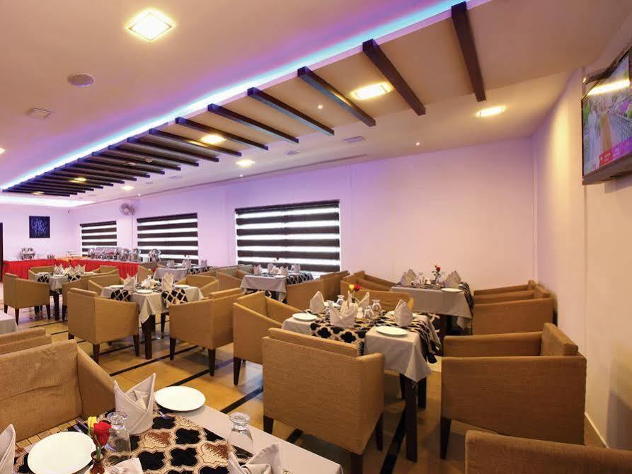 Hotel Aswathy Kodungallur Экстерьер фото